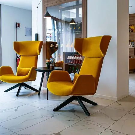 Hotell Solho 4*